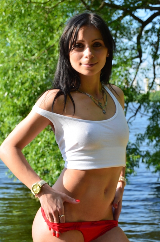 Алина, 22